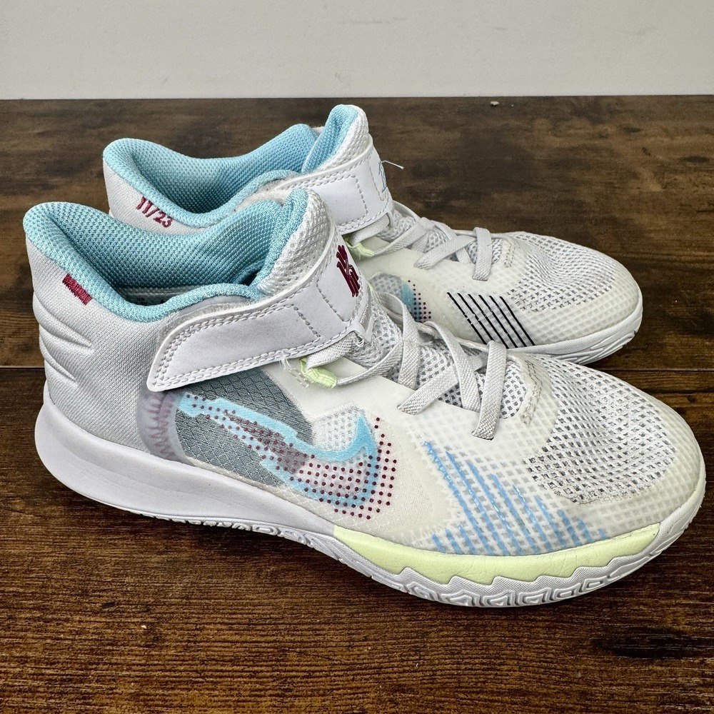 Nike Kyrie Flytrap-5 Sneakers Kids Size 2.5Y White Blue 1 World Shoe DD0339-102